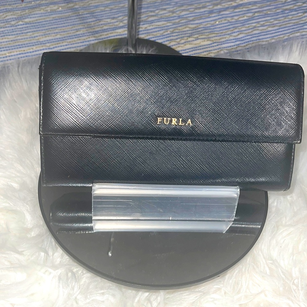 Furla Classic Flap Continental Leather Wallet EUC